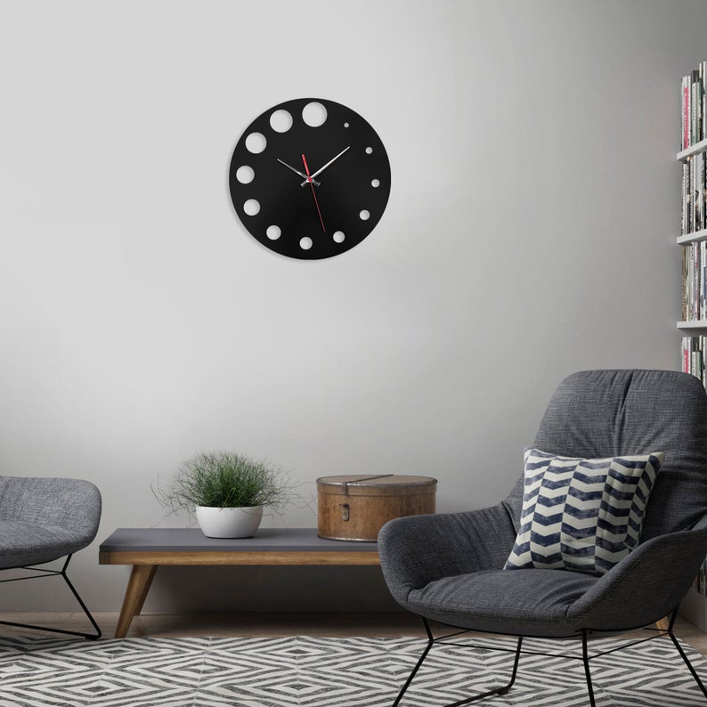 ساعت دیواری مشکی