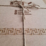 ساعت دیواری طرح جدید جنس چوبی مناسب اتاق نشیمن در دو طرح