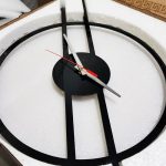 ساعت دیواری طرح مدرن در دو جنس گلس (شیشه نشکن) و MDF
