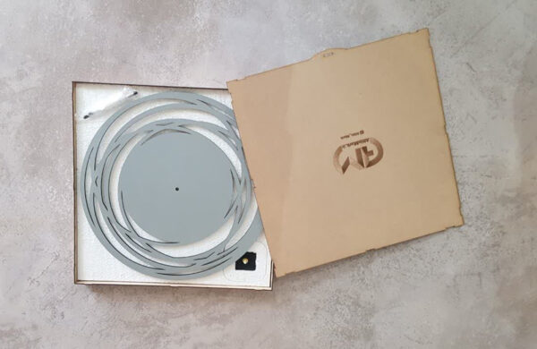 ساعت دیواری مدل اورانوس چوبی از جنس MDF و در 4 رنگ