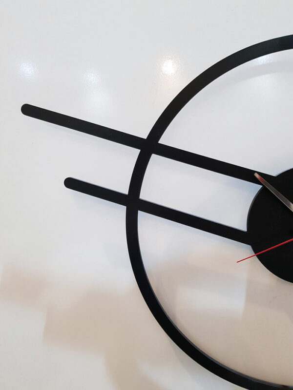 ساعت دیواری طرح مدرن در دو جنس گلس (شیشه نشکن) و MDF