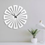 ساعت دیواری مدل چرخی چوبی در سه رنگ مختلف