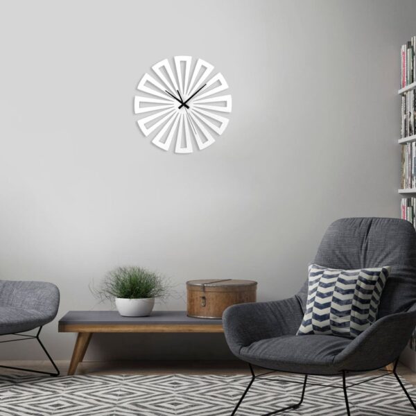 ساعت دیواری مدل چرخی چوبی در سه رنگ مختلف