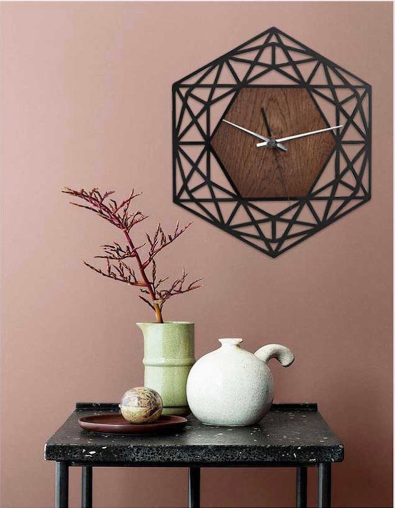 ساعت دیواری مدل اسلیمی چوبی از جنس MDF ترکیبی از دو رنگ