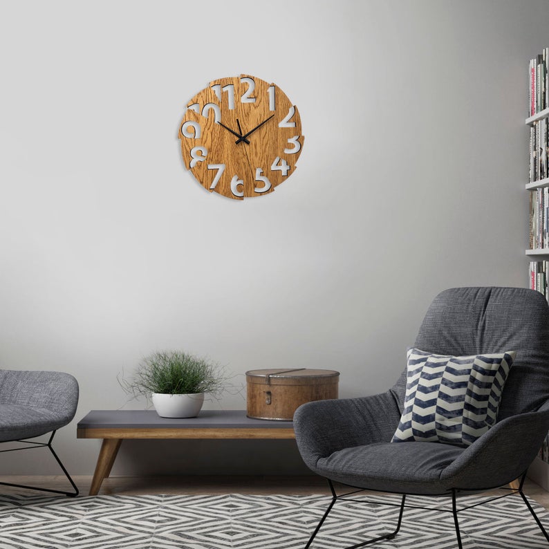 ساعت دیواری طرح جدید و با دو رنگ و در دو جنس مختلف