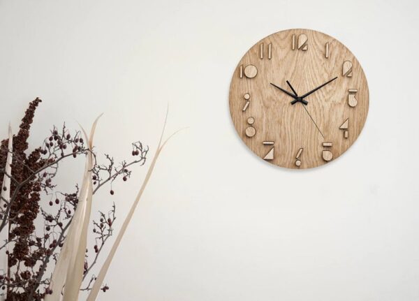 ساعت دیواری مدل Wooden با طرح چوبی و جنس MDF