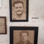 تابلو حکاکی چهره روی چوب با قاب دور و باکس چوبی 1400