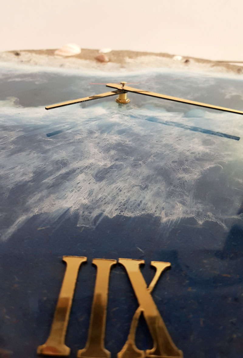 ساعت دیواری اپوکسی طرح دریا “Deniz” در 3 سایز سفارشی