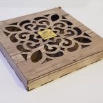 جعبه آجیل و شکلات مناسب هدیه با تنوع رنگ و طرح