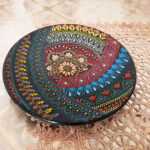 دیوارکوب سفالی بشقاب طرح هزار و یک رنگ